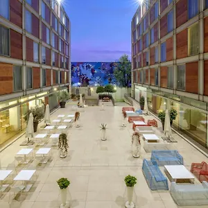 Doubletree By Hilton Hotel