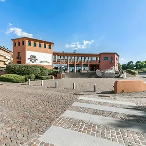 Golf Hotel